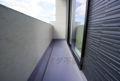 日当たりの良いバルコニーです。お洗濯やお布団干しはもちろん、日光浴スペースにも＾＾