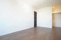 2階リビングとして、ファミリースペースとして、広めの主寝室として、様々な使い方がありそうです。