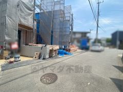 前面道路は南側約4.7ｍの公道に面しています＾＾