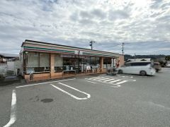 セブンイレブン　鳥栖山浦町店