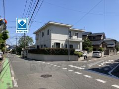 日当たり通風ともに良好な角地になります。