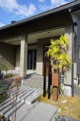 お家の顔となる玄関前がおしゃれなので来客時が待ち遠しくなりますね＾＾