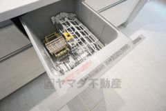 炊事時間を大幅に短縮できる食器洗浄乾燥機付き＾＾食器を洗う手間が減るので家族とのコミュニケーションの時間や自分の時間が増えますね。