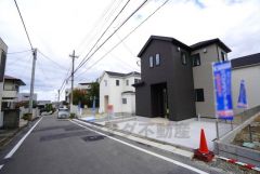 前面道路は西側約5.9～6.1ｍの公道に面しています＾＾