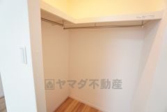 ウォークインクローゼット付きなので、毎日のコーディネートが楽しくなりそうですね＾＾