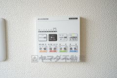 浴室暖房乾燥機には、暖房、乾燥、涼風、換気の4つの機能が付いています。タイマー付きです。換気・雨の日の洗濯も安心です＾＾