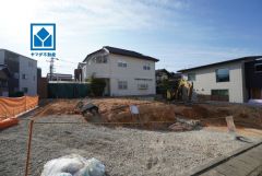 ゆめモール那珂川(車10分/4.1ｋｍ)＾＾西鉄バス「東花畑小学校前」停歩4分＾＾