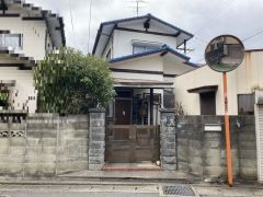 古屋付き現況渡し。