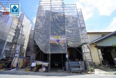 太陽光付き住宅。南向き＾＾オールフローリング4LDK＾＾P2台（ビルドインガレージ1台分）＾＾