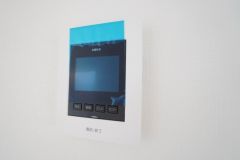 防犯性、セキュリティ対策に安心できるテレビモニター付きインターフォンです。セールスマン対策にもなり安心できます。