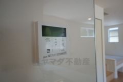 おいだき機能つきなのでお風呂に入る時間が異なるご家庭には嬉しいですね。ボタン一つで快適で便利な生活が＾＾