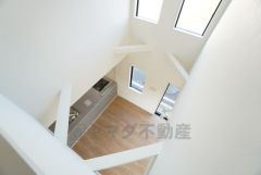 吹抜け＾＾開放感があり、明るくなります。