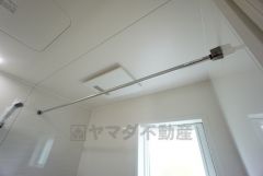 浴室暖房乾燥機付きなので梅雨時期や花粉、PM2.5が酷いときなどのお洗濯に便利ですね＾＾