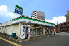 ファミリーマート　福岡長浜