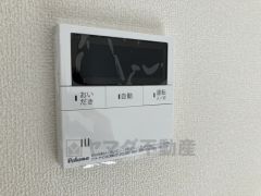 おいだき機能つきなのでお風呂に入る時間が異なるご家庭には嬉しいですね。ボタン一つで快適で便利な生活が＾＾