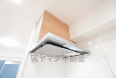 コンロ上には換気扇完備＾＾