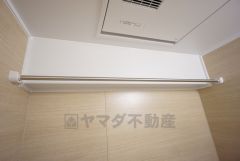 浴室暖房乾燥機付きなので梅雨時期などのお洗濯に便利ですね＾＾