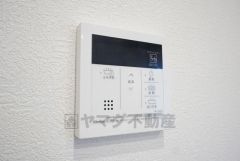 おいだき機能つきなのでお風呂に入る時間が異なるご家庭には嬉しいですね。ボタン一つで快適で便利な生活が＾＾ 