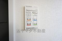 浴室暖房乾燥機には、暖房、乾燥、涼風、換気の4つの機能が付いています。タイマー付きです。換気・雨の日の洗濯も安心です＾＾