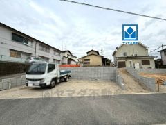 2025年10月撮影。スーパー、コンビニ、ドラッグストア徒歩約11分圏内。お問い合わせお待ちしております＾＾