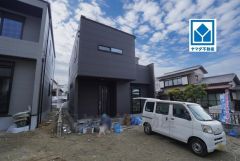 C号地。西鉄バス「皿山一丁目」歩2分＾＾天神＆博多駅へのアクセス良好＾＾歩9分圏にサニー、コンビニ2種、ドラッグ新生堂、保育園、病院、郵便局など周辺環境充実＾＾