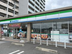 ファミリーマート　福岡笹丘一丁目