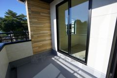 2部屋から行き来できる便利な2WAYバルコニーです。陽当たり良好なので、洗濯物がよく乾きそうですね＾＾
