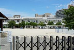 春日北小学校