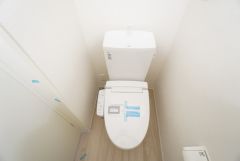 1階3階の2ヶ所にトイレがありますので、忙しい朝にも家族に気を使わず、ゆとりが生まれますね＾＾
