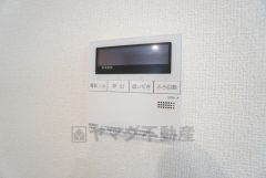 おいだき機能つきなのでお風呂に入る時間が異なるご家庭には嬉しいですね。ボタン一つで快適で便利な生活が＾＾