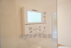 おいだき機能つきなのでお風呂に入る時間が異なるご家庭には嬉しいですね。ボタン一つで快適で便利な生活が＾＾
