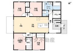 4LDK。17帖のLDKは開放感のある勾配天井＾＾玄関に土間収納・ファミリークローク＾＾洗面室にカウンターあり＾＾