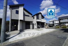 全2区画の新築戸建です＾＾右側が2号棟。