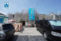 弥生が丘小学校(歩5分)。敷地面積約70坪＾＾カースペース3台分。西鉄バス「弥生が丘四丁目」歩2分。JR鳥栖駅行＾＾
