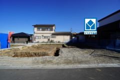 現地（2025年11月）撮影。2号棟。 スーパー、コンビニ、ドラッグストア徒歩9分圏内。周辺環境充実。お問合せお待ちしております＾＾