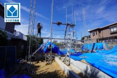 大池小学校まで徒歩6分と近く、お子様も無理なく通えます。スーパーやコンビニなども近く周辺環境充実。