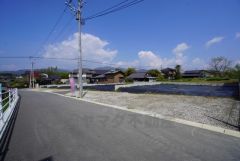 前面道路は南西側約5ｍ私道に面しています＾＾