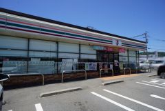 セブンイレブン　鳥栖養父町店