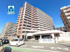 鹿児島本線「吉塚」駅まで徒歩約8分＾＾西鉄バス「東吉塚小学校前」停まで徒歩約1分＾＾