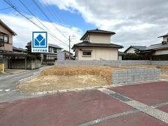 1号棟。 西鉄バス「観音堂」停徒歩3分圏内。カースペース2台確保＾＾