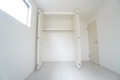 2階6帖洋室の収納です＾＾全居室収納付き。