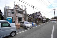 スーパー、コンビニ、ドラッグストアまで徒歩13分圏内＾＾周辺環境充実しています＾＾