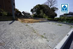 西鉄天神大牟田線「端間」駅まで徒歩9分＾＾小郡鳥栖南スマートIC（車5分/2.5ｋｍ）＾＾フレスポ鳥栖（車8分/3.7ｋｍ）＾＾4LDK。敷地面積約93坪＾＾