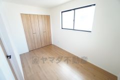 住む人のこだわりを活かす洋室＾＾広めのクローゼットもあり荷物もすっきり片付けられ、ゆとりのある暮らしが出来ます＾＾