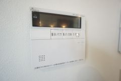 おいだき機能つきなのでお風呂に入る時間が異なるご家庭には嬉しいですね。ボタン一つで快適で便利な生活が＾＾