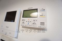 おいだき機能つきなのでお風呂に入る時間が異なるご家庭には嬉しいですね。ボタン一つで快適で便利な生活が＾＾