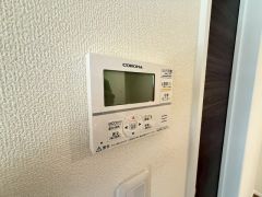 おいだき機能つきなのでお風呂に入る時間が異なるご家庭には嬉しいですね。ボタン一つで快適で便利な生活が＾＾