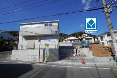 南向きで陽当たり良好＾＾駐車2台。南面バルコニー＾＾マルキョウ柏原店(車4分/1.3ｋｍ)