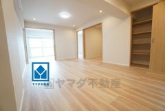 陽光あふれる明るい空間です。ゆったりと寛げる憩いの場となりそうです。