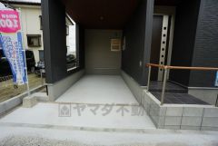 ビルトインガレージ1台分＾＾